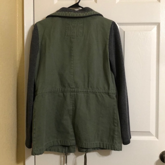 Jacket - Picture 3 of 4